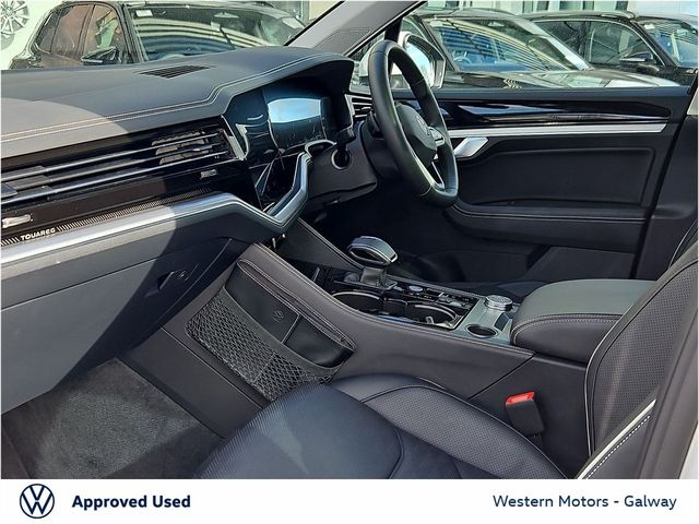 Image for 2024 Volkswagen Touareg CARistmas Drive Home a Deal!, Elegance, V6 Tsi Phev 381bhp 4 Motion, Panoramic Roof, LED Lights, App Connect, Plus Much More