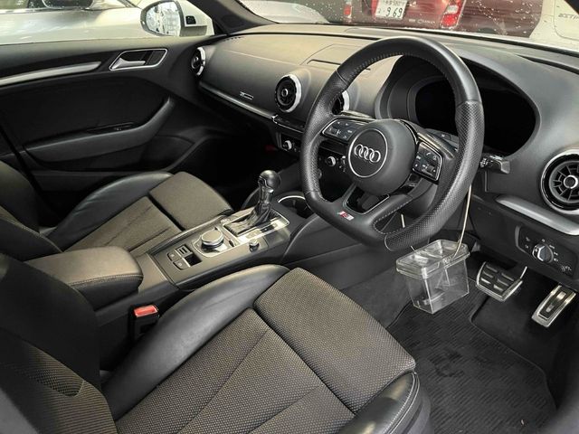 Image for 2018 Audi A3 S-LINE - UPGRADED ALLOYS - 1.4 TFSI SPORT - BLACK HALF LEATHER - PADDLE SHIFT - CRUISE CONTROL - HEATED SEATS - DIGITAL DASH - REAR CAMERA