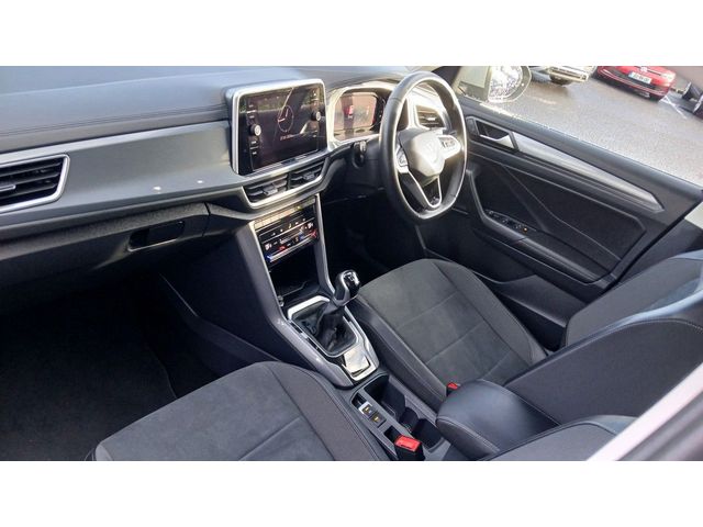 Image for 2023 Volkswagen T-Roc Style 2.0 TDI 116HP **REAR VIEW CAMERA, APP CONNECT, PARK ASSIST**