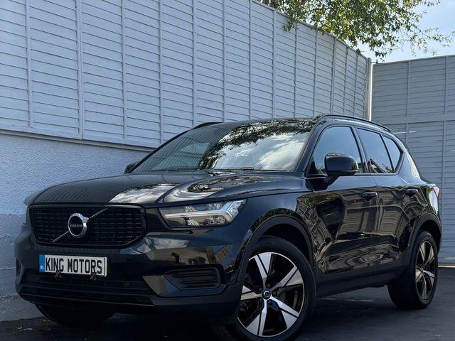 Image for 2022 Volvo XC40 R-DESIGN T4 RECHARGE AUTO / ONE OWNER / 19" ALLOYS / HALF-LEATHER / NAV / PARK ASSIST / FULL HISTORY / *FINANCE PACKAGES AVAILABLE*