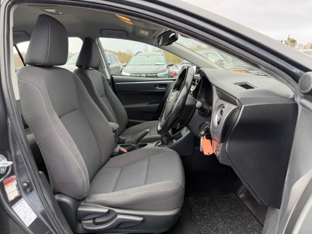 Image for 2017 Toyota Corolla 1.4 D4D Luna 4DR * REVERSING CAMERA / BLUETOOTH * 