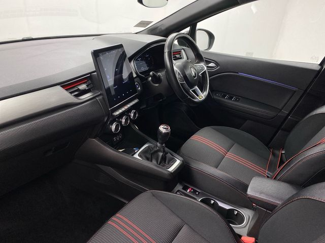 Image for 2023 Renault Captur TCe 90 RS Line