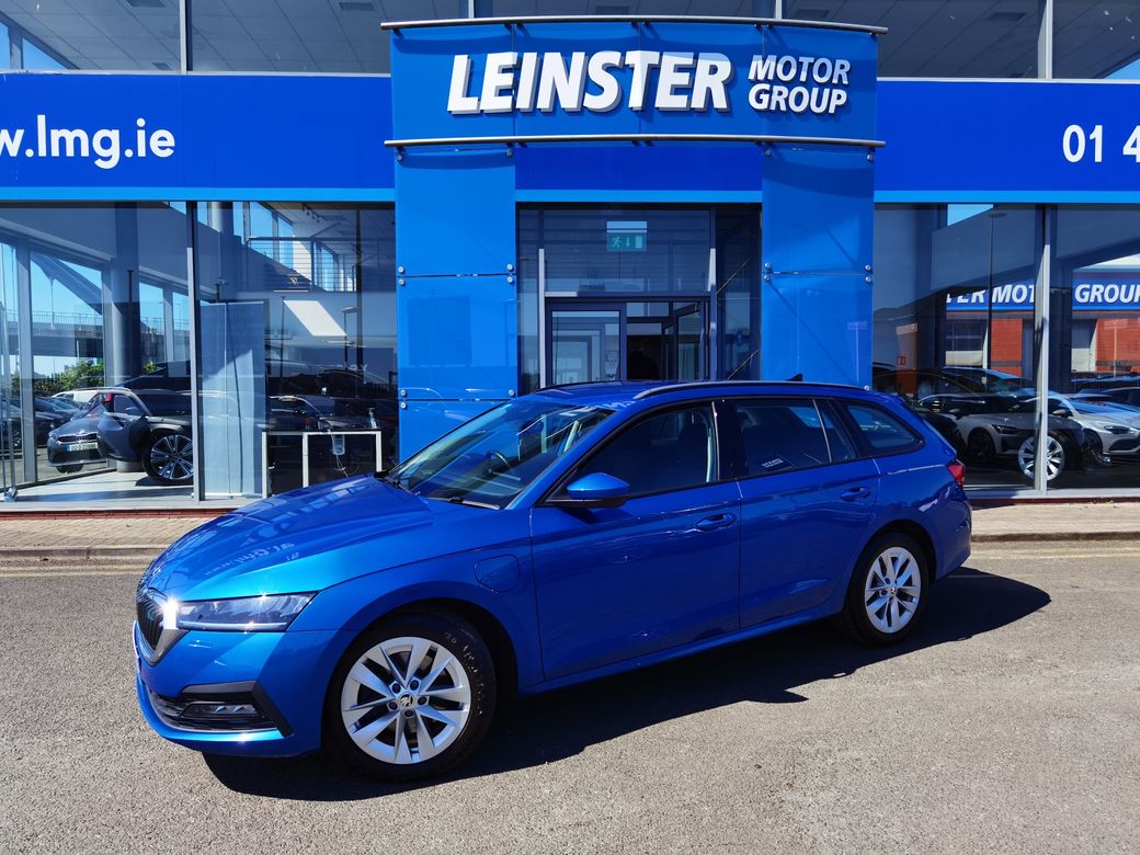 Image for 2022 Skoda Octavia 1.4TSI IV SE TECHNOLOGY DSG ESTATE AUTOMATIC PETROL PLUG-IN HYBRID - FINANCE AVAILABLE - CALL US TODAY ON 01 492 6566 OR 087-092 5525