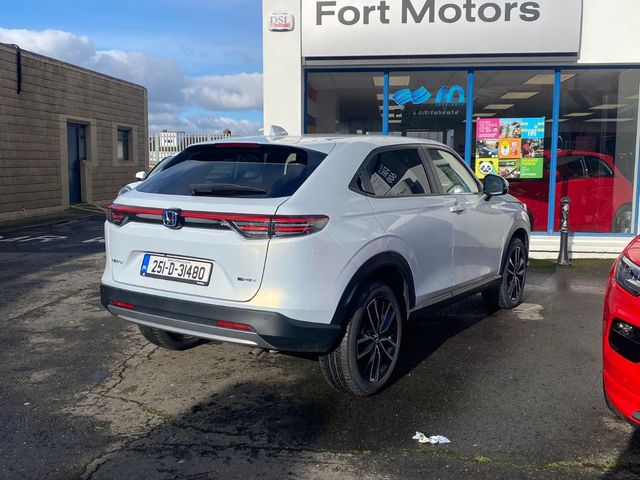 Image for 2025 Honda HR-V E:hev Elegance