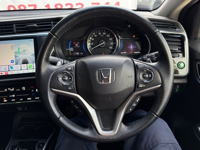 Image for 2017 Honda Grace 