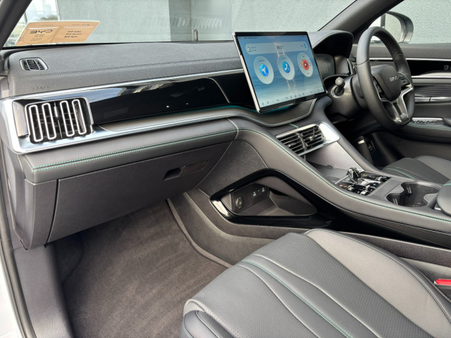 Image for 2024 BYD Seal U DM-i Design AWD 320BHP