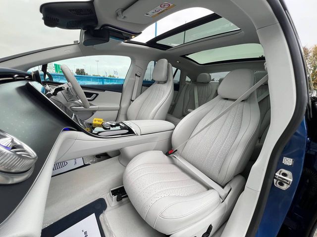 Image for 2022 Mercedes-Benz EQE EQE300 AMG-LINE // OPENING PAN ROOF // AMG-LINE LEATHER INTERIOR // APPLE CARPLAY/ANDROID AUTO