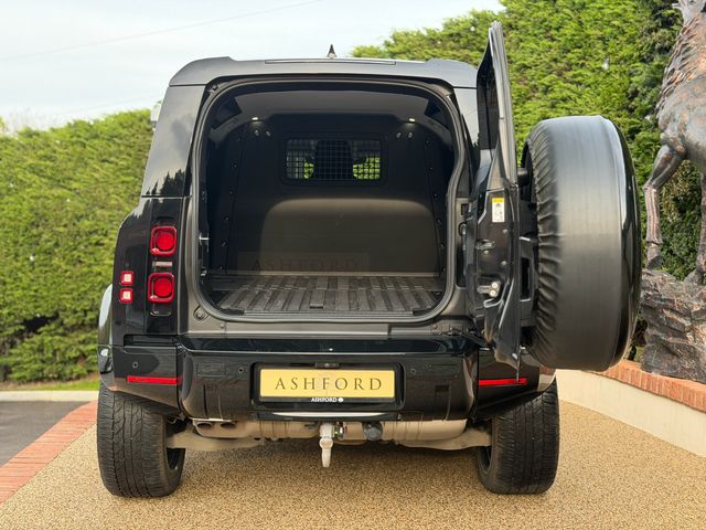 Image for 2025 Land Rover Defender 110 3.0D Hard Top S MY25.5