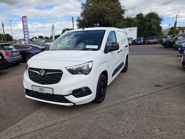 Image for 2022 Vauxhall Combo L2H1 2300 SPORTIVE