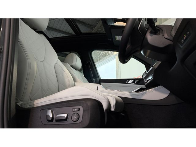 Image for 2026 BMW X5 XDRIVE50E M SPORT AUTO