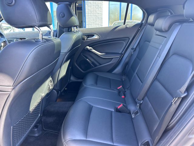 Image for 2019 Mercedes-Benz GLA Class 2019 MERCEDES GLA 220 PETROL PREMIUM 4 MATIC 4WD AUTO