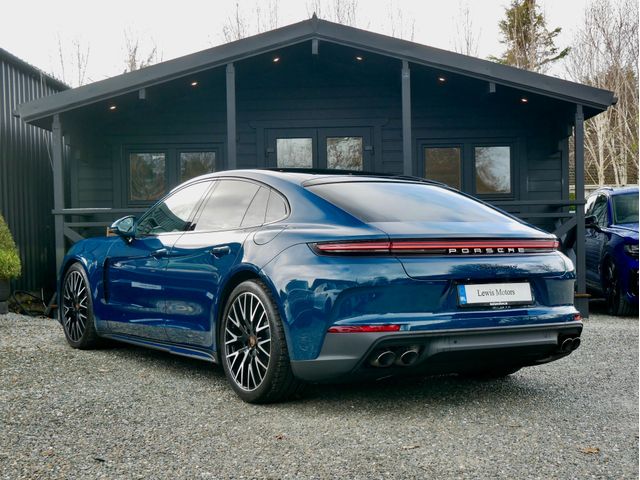 Image for 2025 Porsche Panamera 4 PDK 