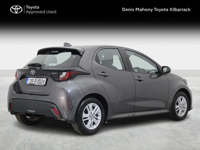 Image for 2025 Toyota Yaris Yaris Hybrid 115 Luna