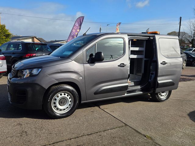 Image for 2020 Peugeot Partner BLUEHDI PROFESSIONAL L1