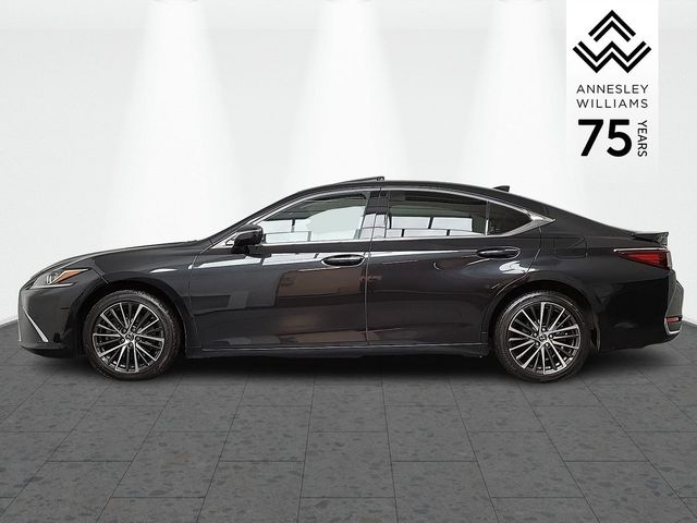 Image for 2023 Lexus ES 300h ES300h Dynamic