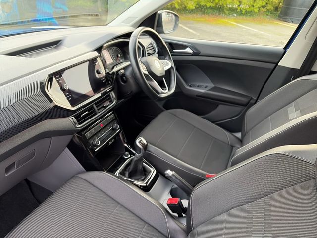 Image for 2020 Volkswagen T-Cross STYLE 1.6TDI 95HP MANUAL