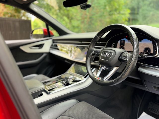 Image for 2020 Audi Q7 *SOLD* 2020 (202) Audi Q7 S-Line 55 TFSI e Quattro