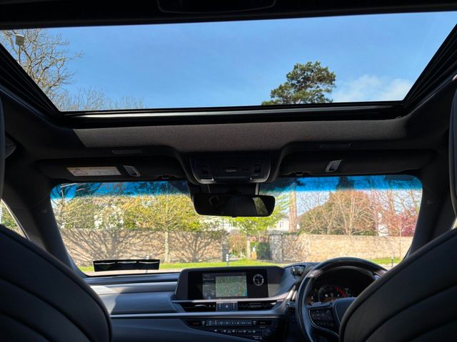 Image for 2021 Lexus ES 300h 300h F-SPORT SUNROOF