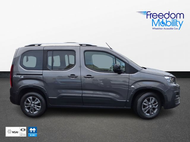 Image for 2022 Peugeot Rifter Allure Lowered Floor Wheelchair Access