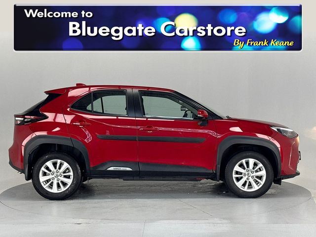 Image for 2023 Toyota Yaris Cross *RESERVED* CR LUNA**TOUCHSCREEN BLUETOOTH MEDIA**SEMI DIGITAL DASH**REVERSE CAMERA**PARKING SENSORS**MULTIFUNCTIONAL STEERING WHEEL**CRUISE CONTROL**KEYLESS START*8AUTO LIGHTS**AUTO WIPERS**ISOFIX**