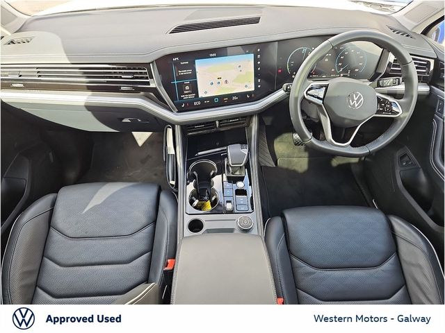 Image for 2024 Volkswagen Touareg CARistmas Drive Home a Deal!, Elegance, V6 Tsi Phev 381bhp 4 Motion, Panoramic Roof, LED Lights, App Connect, Plus Much More