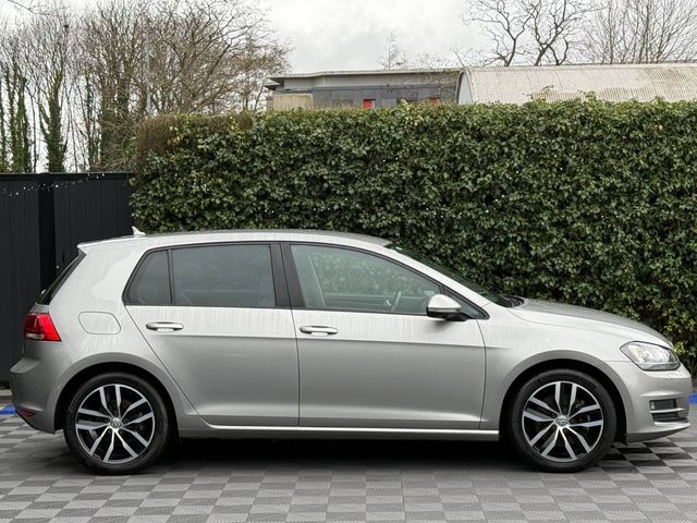 Image for 2016 Volkswagen Golf HIGHLINE 1.4 TSI AUTO ** BIG SPEC ** // FULL SERVICE HISTORY // LEATHER INTERIOR // APPLE CARPLAY/ANDROID AUTO 