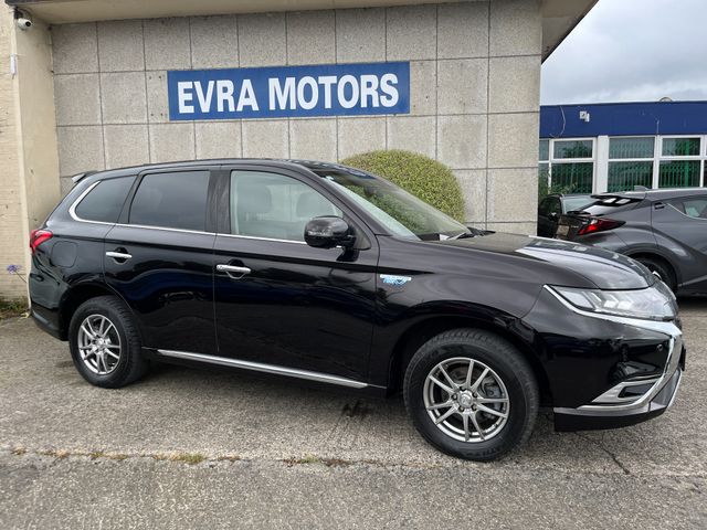 Image for 2021 Mitsubishi Outlander G 4WD PHEV HYBRID PLUS 2.4 PETROL //HIGH SPEC//LOW MILES//