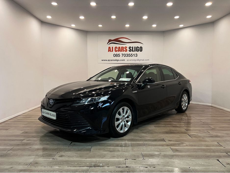 Image for 2020 Toyota Camry HYBRID SOL 4DR AUTO