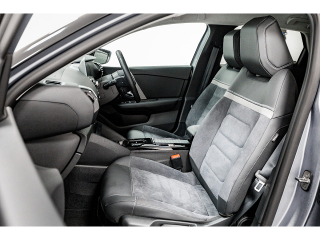 Image for 2024 Citroen C4 ë-Series 50kWh Auto 136HP