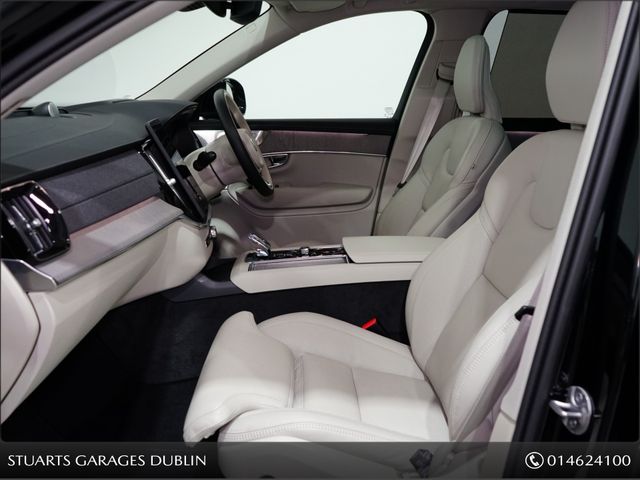 Image for 2025 Volvo XC90 *NEW MODEL* ULTRA BRIGHT PHEV XC90 T8 7 SEATS, ONYX BLACK METALLIC WITH BLONDE LEATHER, 21” DIAMOND CUT ALLOYS, AIR SUSPENSION, BOWERS AND WILKINS 