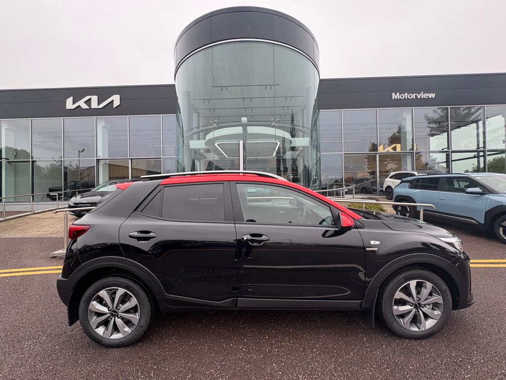 Image for 2026 Kia Stonic 261 two tone, sports edition, **finance from 3.9%** metallic paint, **7 year warranty** **3 year AA** Reversing Camera, Touch Screen Infotainment System, Sat Nav, Cruise Control