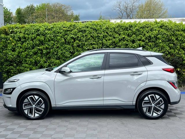 Image for 2023 Hyundai Kona PREMIUM 65KWH LONG RANGE // LOW MILEAGE // FULL SERVICE HISTORY // HEATED SEATS