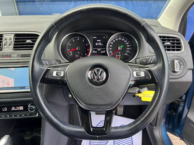 Image for 2017 Volkswagen Polo COMFORTLINE 1.2 TSI AUTO // FULL SERVICE HISTORY // 15" ALLOYS // MULTIMEDIA DISPLAY