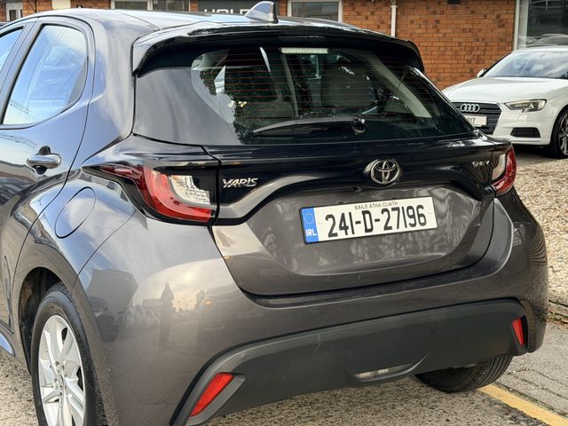 Image for 2024 Toyota Yaris Hybrid 1.5 Luna