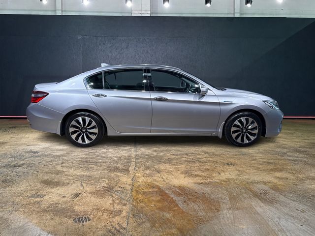 Image for 2019 Honda Accord 2.0 HYBRID AUTOMATIC - FACTORY ALLOYS - CRUISE CONTROL - PUSH BUTTON START/STOP - REAR CAMERA - ELECTRIC SEATS