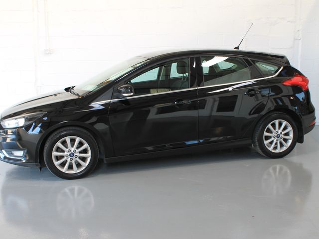Image for 2017 Ford Focus Titanium1.5td 95PS 6SPD 4DR
