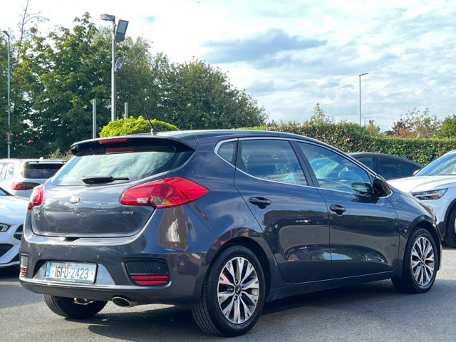 Image for 2016 Kia Ceed EX 1.4 DIESEL 5DR *LOW KMS*