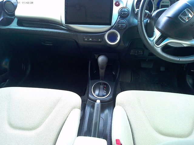 Image for 2013 Honda Fit DAA-GP1 CVT HYBRID 5DR AUTO