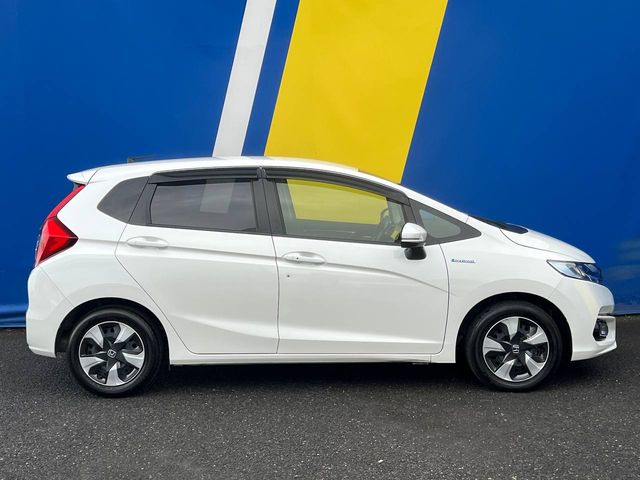 Image for 2018 Honda Fit L-SENSING 1.5 HYBRID // HALF LEATHER INTERIOR // REVERSE CAMERA // SERVICE HISTORY