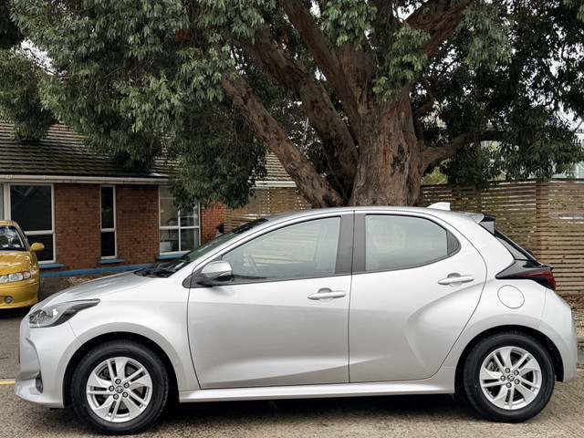 Image for 2024 Toyota Yaris Hybrid 1.5 Luna