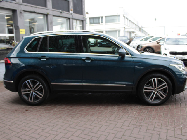 Image for 2022 Volkswagen Tiguan ELEGANCE 1.4TSI PHEV 245HP 5DR