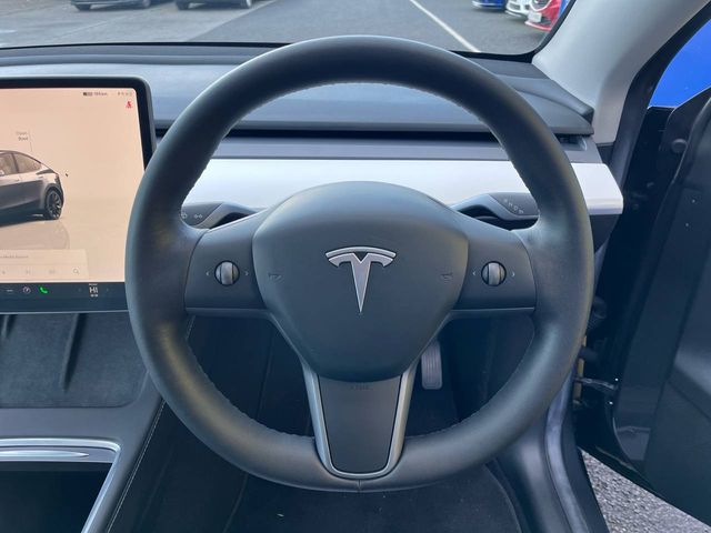 Image for 2022 Tesla Model Y LONG RANGE DUAL MOTOR // PANORAMIC SUNROOF // TESLA AUTOPILOT // LEATHER HEATED INTERIOR // TESLA VISION 