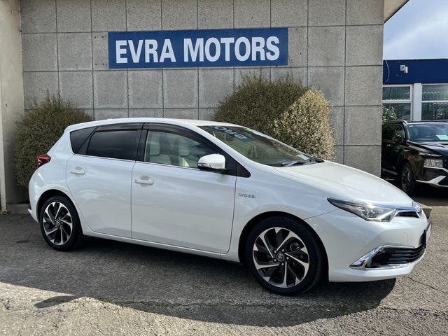 Image for 2016 Toyota Auris G HYBRID AUTOMATIC 1.8 PETROL //REVERSE CAMERA//FULL LEATHER HEATED SEATS//KEYLESS ENTRY//