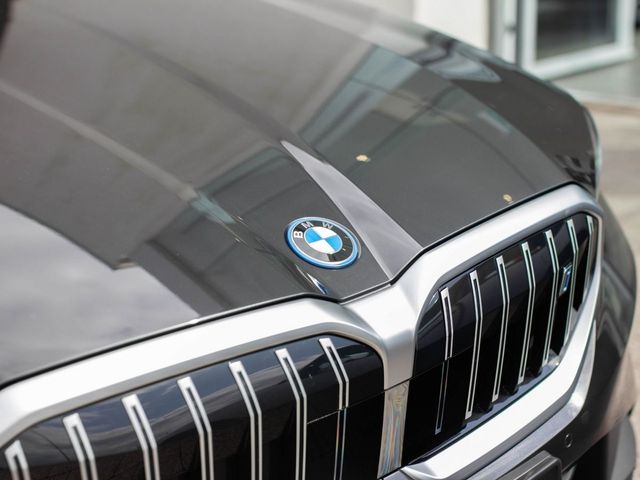 Image for 2025 BMW i5 eDrive40 Sport Edition Saloon