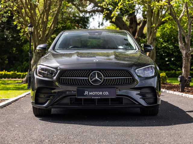 Image for 2023 Mercedes-Benz E Class E 300e -- AMG PACK -- Night Pack -- Upgraded Alloys -- FSH