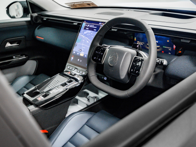 Image for 2026 Citroen C5 Aircross ë-Max 73kWh 210HP 520km