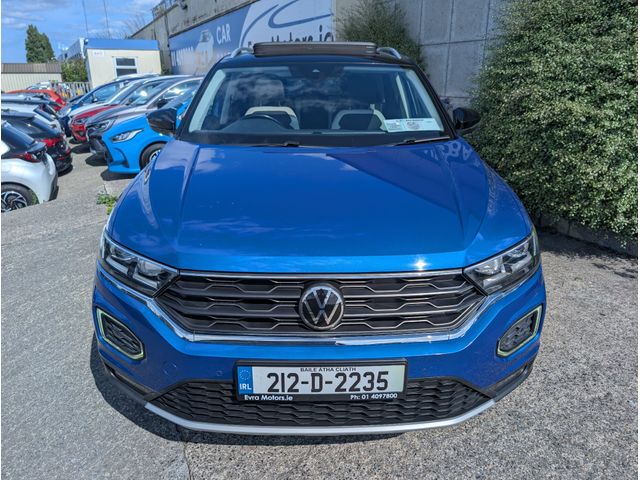 Image for 2021 Volkswagen T-Roc SPORT MANUAL 1.5 PETROL //PANOMARIC GLASS SUNROOF//REVERSE CAMERA//ADAPTIVE CRUISE CONTROL//KEYLESS ENTRY//