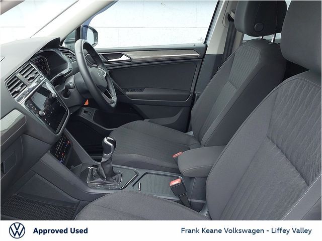 Image for 2024 Volkswagen Tiguan Allspace LIFE 2.0TDI 122BHP *7-SEATER* *ELECTRIC TAILGATE* *REAR VIEW CAMERA* *CARPLAY & ANDROID AUTO* *PCP AVAILABLE*