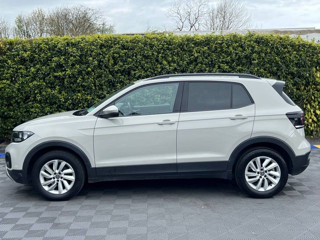 Image for 2023 Volkswagen T-Cross LIFE 1.0 TSI // APPLE CARPLAY/ANDROID AUTO // 16" ALLOYS // WIRELESS CHARGING BAY