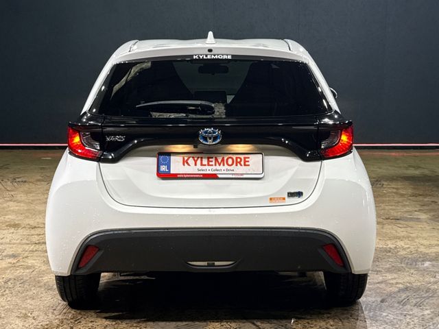 Image for 2020 Toyota Yaris 1.5 HYBRID AUTOMATIC - PUSH BUTTON START/STOP - CRUISE CONTROL - REAR CAMERA